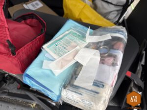 Verbandskasten im Caddy